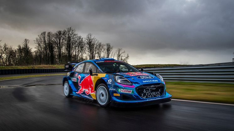 1212_DG_Ford_Rally1_23