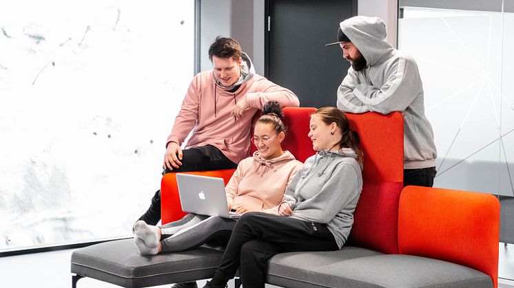 Oversikt over ledige studieplasser hos Noroff