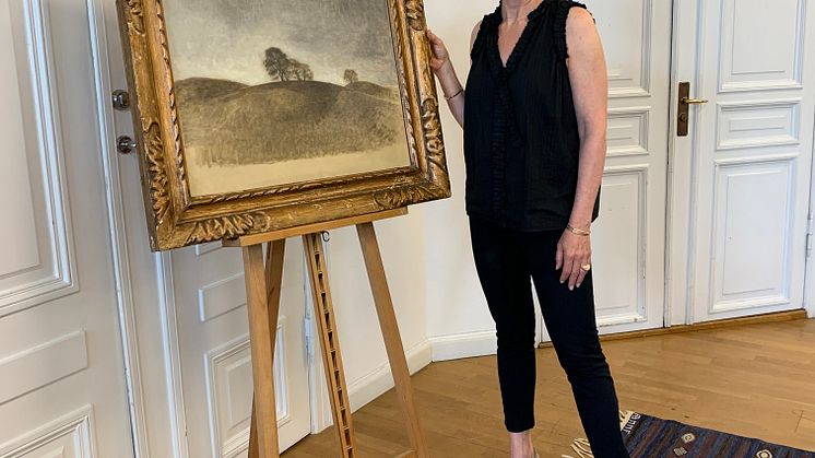 "Vi er utroligt glade for, at værket nåede frem, og at vi kan give et indblik i denne del af Hammershøis kunst på auktionen," siger Julie Arendse Voss, leder af afdelingen for ældre kunst hos Bruun Rasmussen.