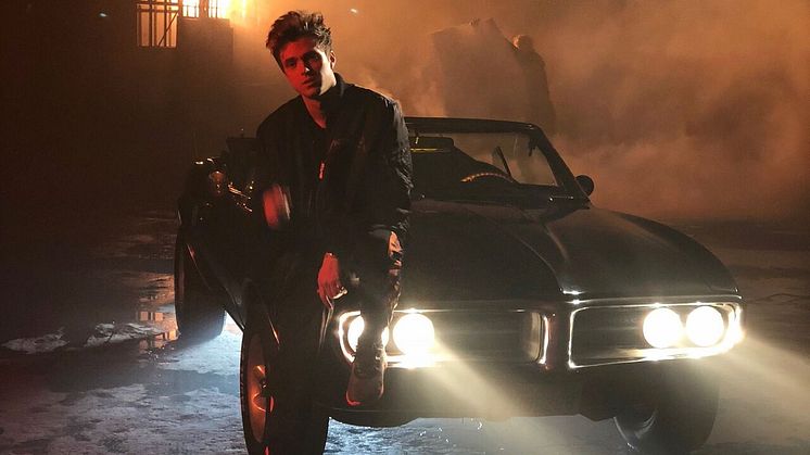 Paranoid video shoot