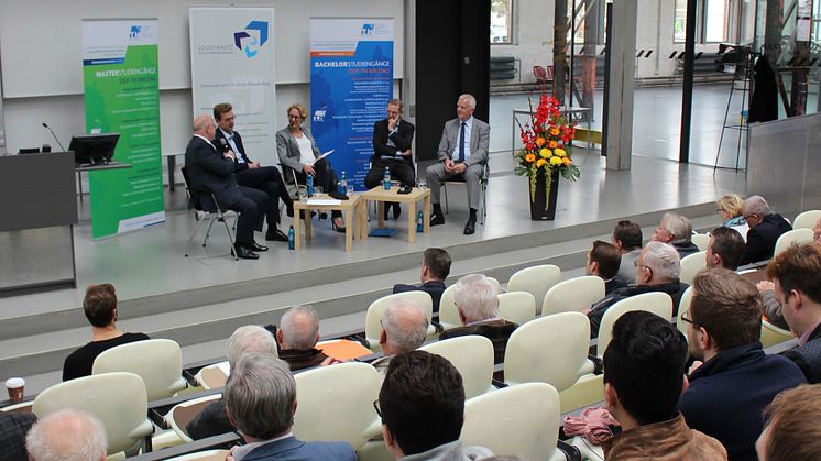 Podiumsdiskussion „Zukunftsbranche Luftverkehr am Standort Berlin Brandenburg“ am 15. Oktober 2016 an der Technischen Hochschule Wildau