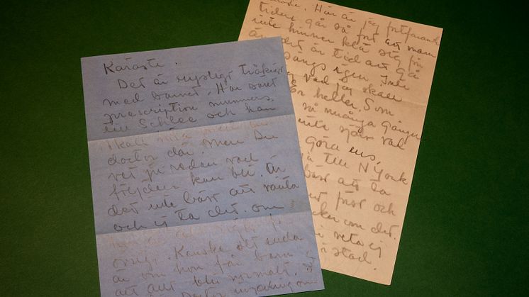 GRETA GARBO: COLLECTION OF 10 HANDWRITTEN LETTERS IN SWEDISH
