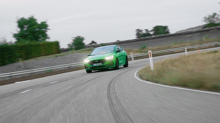 2022_FORD_FOCUS_ST_03