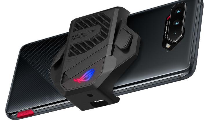 ROG Phone 5 with AeroActive Cooler 5 -2.png