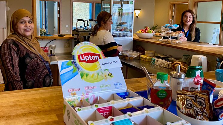 Yalla Hjällbo, café Eklövet