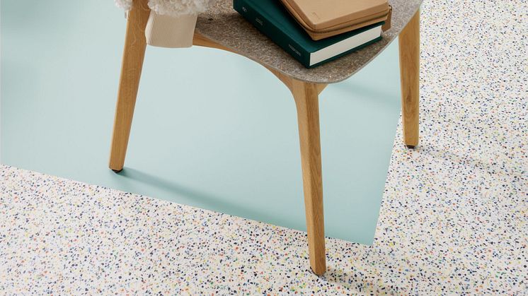 Medium-90400 multicoloured mini terrazzo - 0848 sea green uni close up.jpg