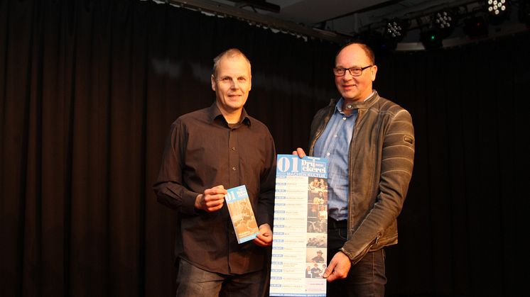 Bühne frei für das kommende Jahresprogramm: Claus Brinkmann (l.) und seine ehrenamtlichen haben in 2020 wieder einiges vor. Frank Wohlgemuth Kommunalreferent bei WWN ist schon gespannt.