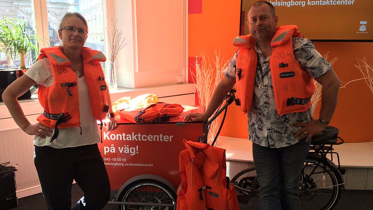 Kontaktcenter laddar upp för onsdagsparaden. 