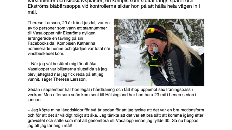 Hon laddar med blåbärssoppa inför Vasaloppet