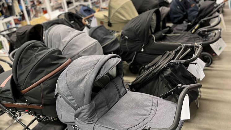 Børn er også blevet dyrere: Flere køber barnevognen brugt