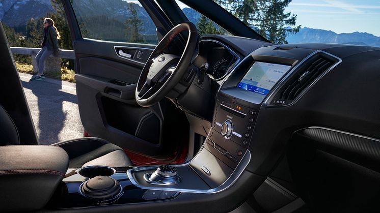 S-MAX Hybrid