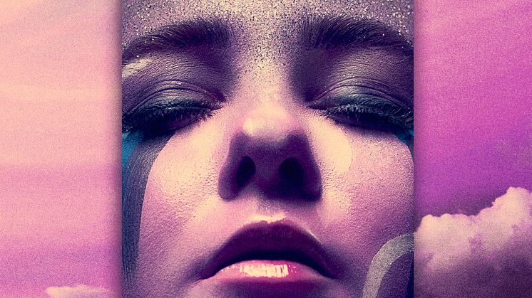 Etta_zelmani_watching_you