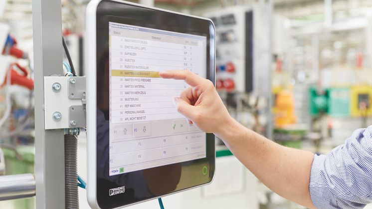 Multi-Touch-Operated, IP 65-Compliant Industrial Panel PCs: The Calling Card for your System 