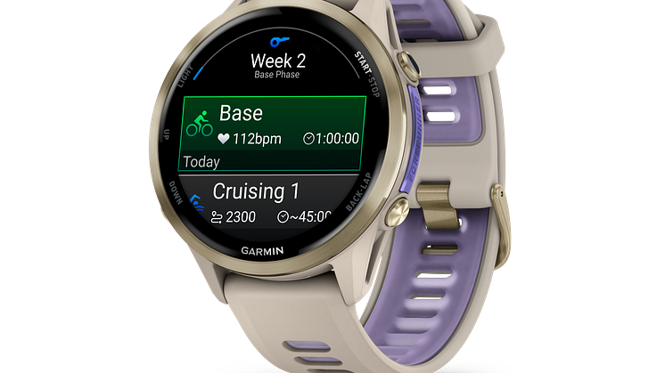 Forerunner970_SoftGoldFrenchGray_HR_Front-Left_0005_FR970_garmin_coach_glance.png