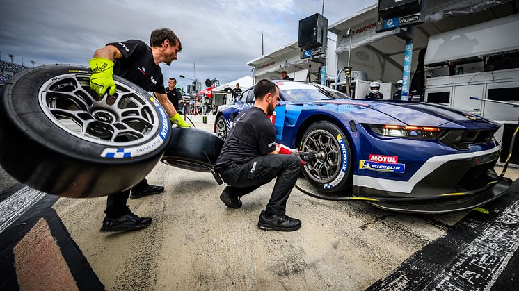 Mustang GT3 Daytona test 2023 (14)