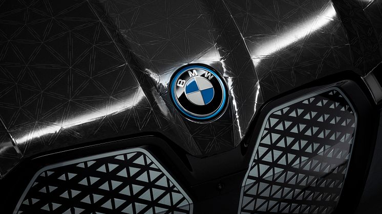 BMW iX med E Ink