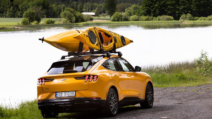 Ford Mustang Mach-E GT taklast 2022 (31)