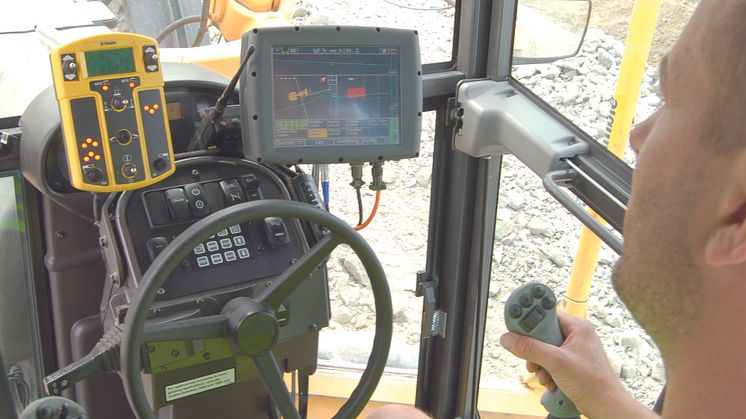 SVAB elservo till Volvo väghyvlar - hos kund