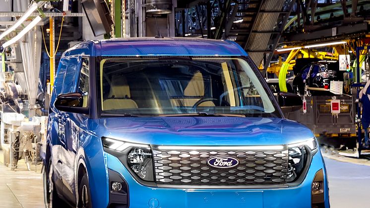 Ford E-Transit Courier 2025.jpg