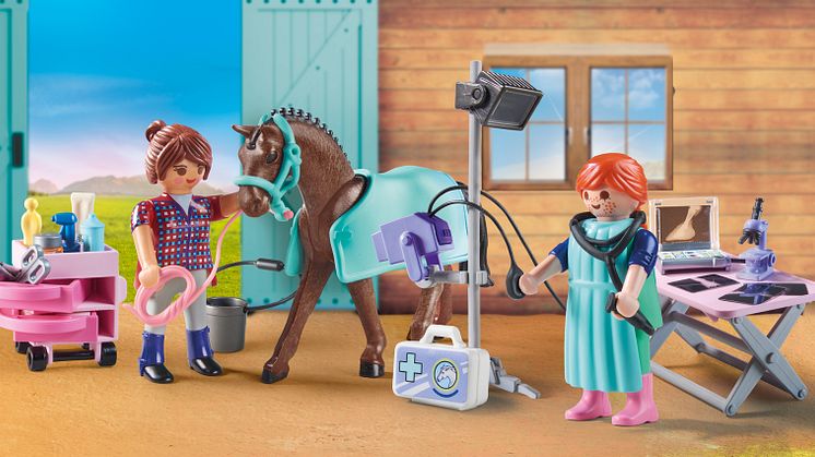 Tierärztin für Pferde (71241) von PLAYMOBIL