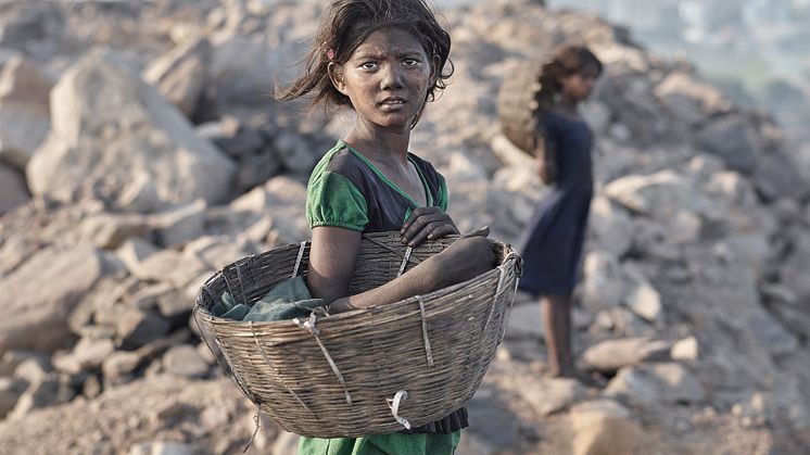 En flicka i Black Diamond, kolets huvudstad i Jharkhand, Indien. Fotograf: Sebastian Sardi