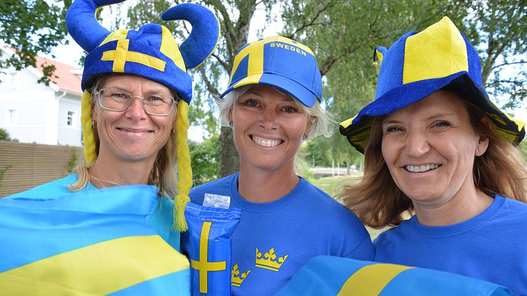 Nu kan vi bjuda våra invånare på fotbollsfest på lördag! Tack vare ett gott samarbete mellan lokala fastighetsägare, företagare och Kungsbacka kommun kan vi nu bjuda in stora som små till fotbollsfest mitt i Kungsbacka.