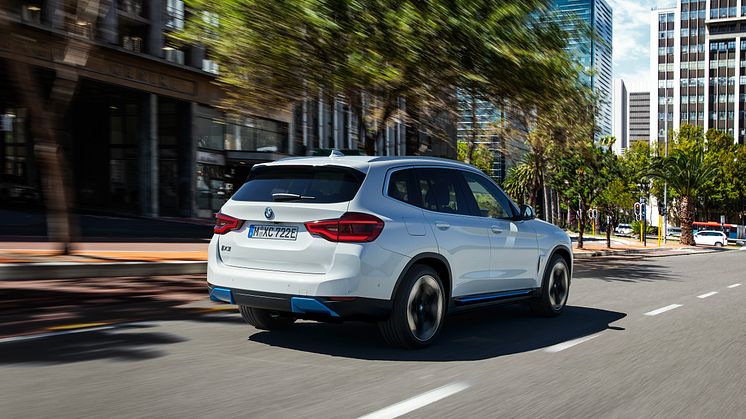 BMW iX3