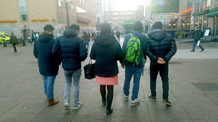 ”Varför ska vi hjälpa dem som är kvar i Sverige fastän de fått utvisningsbeslut?”