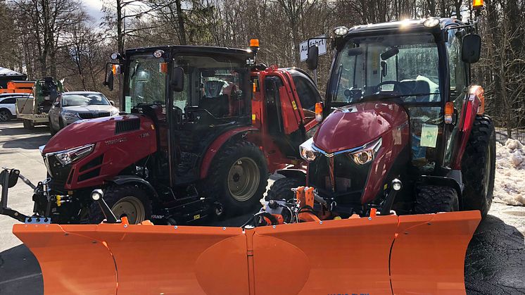 Yanmar’s tractors show off their winter service abilities.