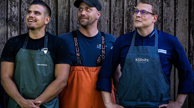 „Bauer x Fischer x Koch“ heißt ein neues Angebot der Köllnitzer Fischerstuben. Die Macher: Sander Fuhrmann/Fischermeister, Patrick Roth/Fischer, Stefan Ziegenhagen/Küchenchef. Foto: Schascha Walz.