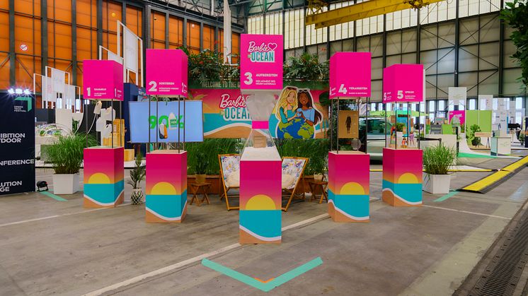 Am Booth zeigt Mattel auf spannende- und anschauliche Weise das Prinzip hinter seiner „Barbie Loves the Ocean™“-Puppenlinie, die 2021 gelauncht wurde.