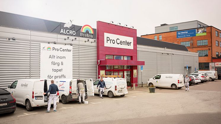 Securitas tecknar avtal med Alcro Pro Centers tio butiker i Sverige. Foto: Alcro Pro Center.