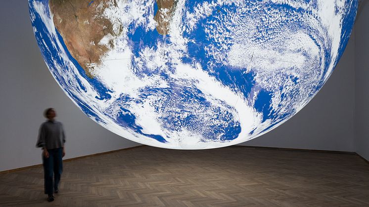 Luke Jerram, Gaia, 2018