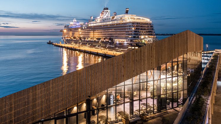 Kreuzfahrtterminal mit Kebony Fassade gewinnt Architekturpreis