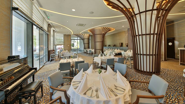 Maritim Hotel Paradise Blue Albena: Restaurant Mongolfier