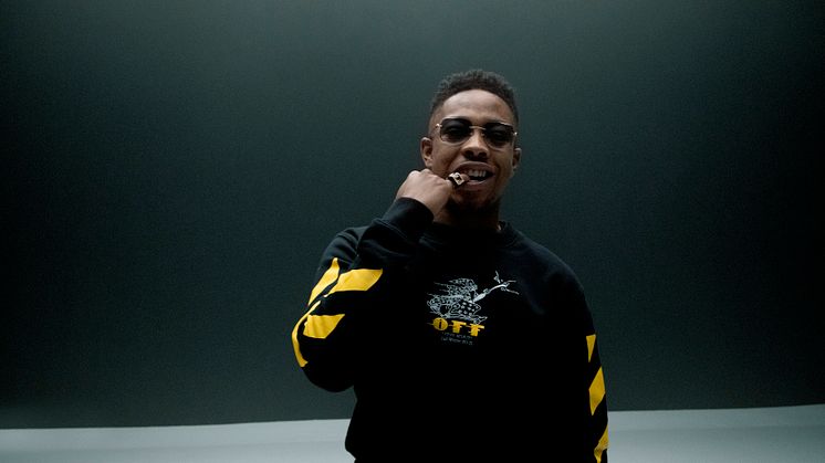 Selvom navnet kan antyde det modsatte, så stiger temperaturen i Store VEGA den 15. oktober, når Danmarks ukronede afrobeat-konge, ICEKIID, skruer helt op for sine bangers.