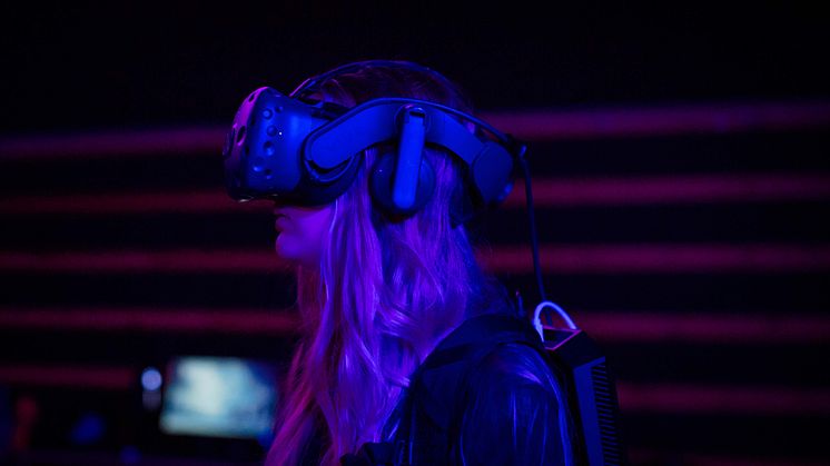 VR_XrayFashion_MANND.jpg