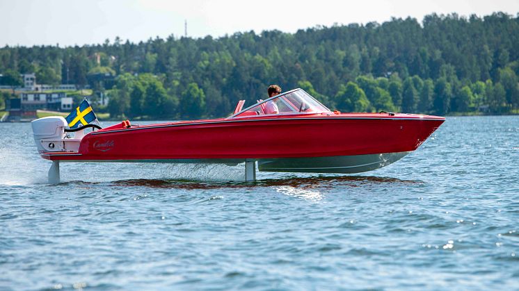 Candela C-7
