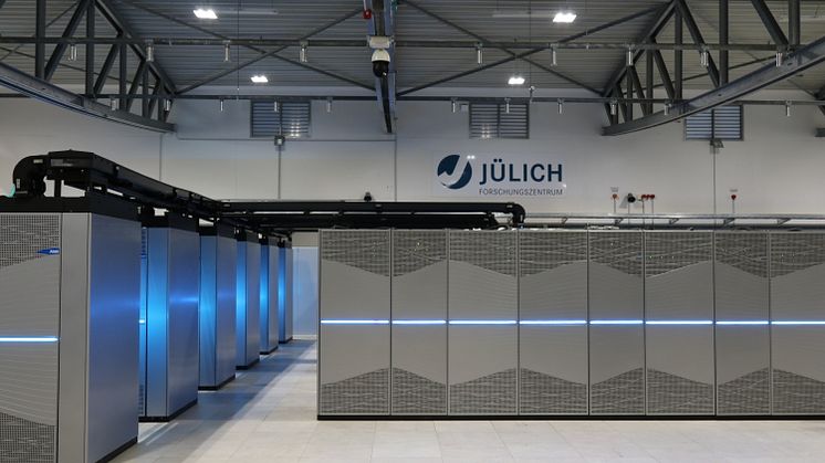Supercomputer Juwels in Jülich_Frontalansicht