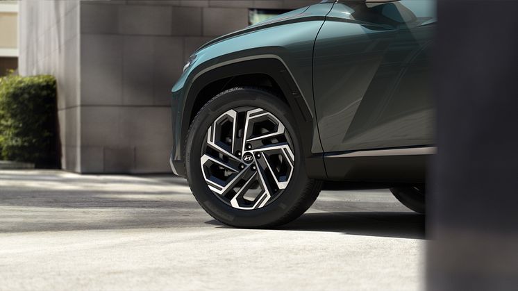 hyundai-tucson-0324-06_jpg_bfc_off.jpg