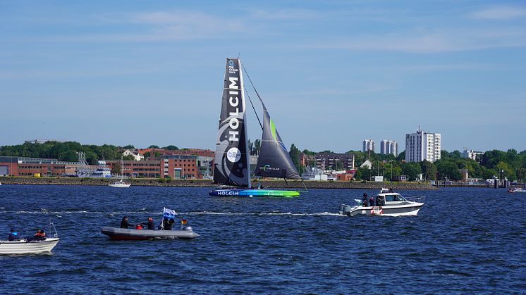 The Ocean Race Kiel Fly-By Holcim(c) Kiel-Marketing: Jan-Michael Böckmann