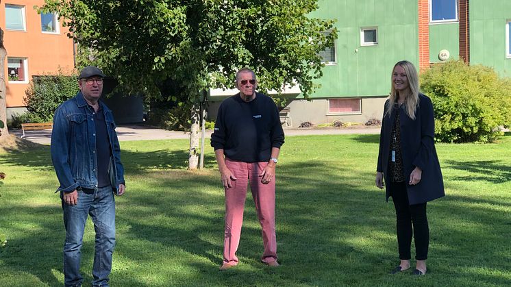 Dick Thörn, Kenneth Lindgren från Brf Målaren och Patricia Magnell från VB Energi.