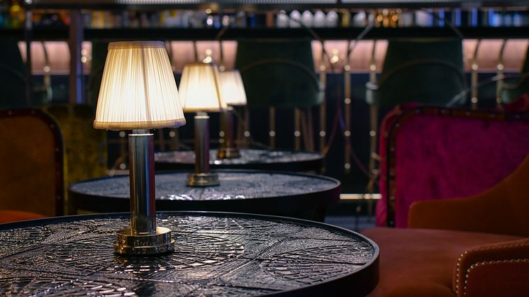Watson´s Bar, Hotel Rival