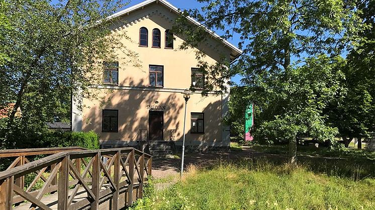 I Smedjan vid SLU i Skara anordnas normalt Smedjeveckan, SLU:s populärvetenskapliga vecka, varje år i september. I år sker veckan digitalt, men Smedjan står kvar och är redo för nya evenemang.