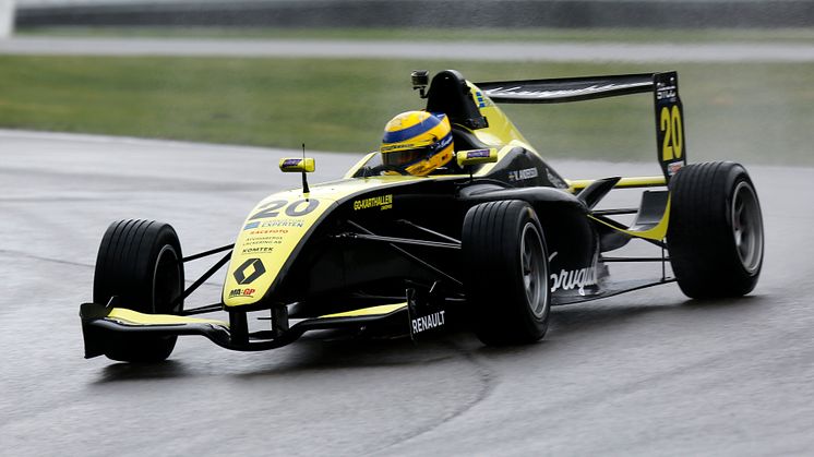 Viktor Andersson i Formula STCC Nordic.