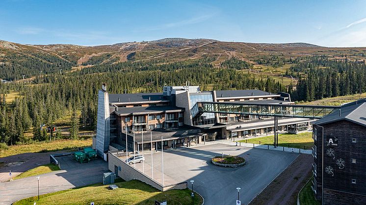 SkiStar Lodge Trysil Sommar vy.jpg