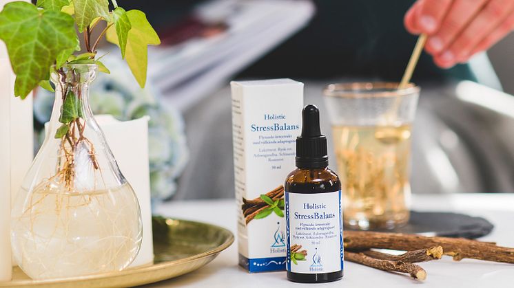 Produktnyhet - Holistic StressBalans – ett flytande örtextrakt för mer ork i vardagen
