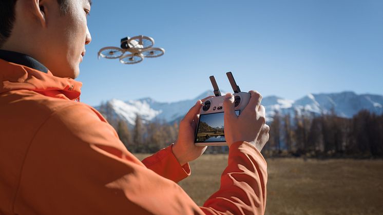 DJI FLIP_RC2 Romote Control_RC2.jpg
