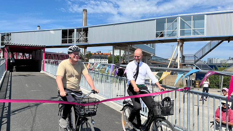 Invigning av Värtahamnens nya gång- och cykelbro