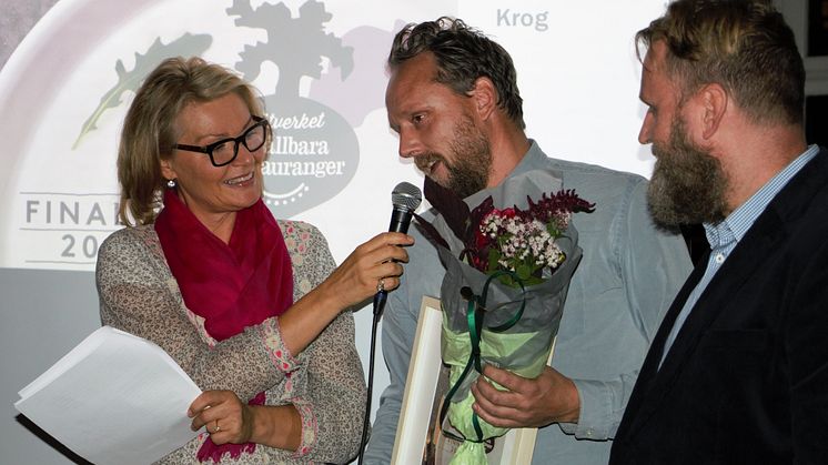 Anders Samuelsson, Blå Huset/Gotthards Krog,  intervjuas från scenen. Fotograf: pressbild. 